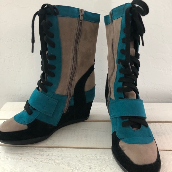 Boots - Picture 2 of 2